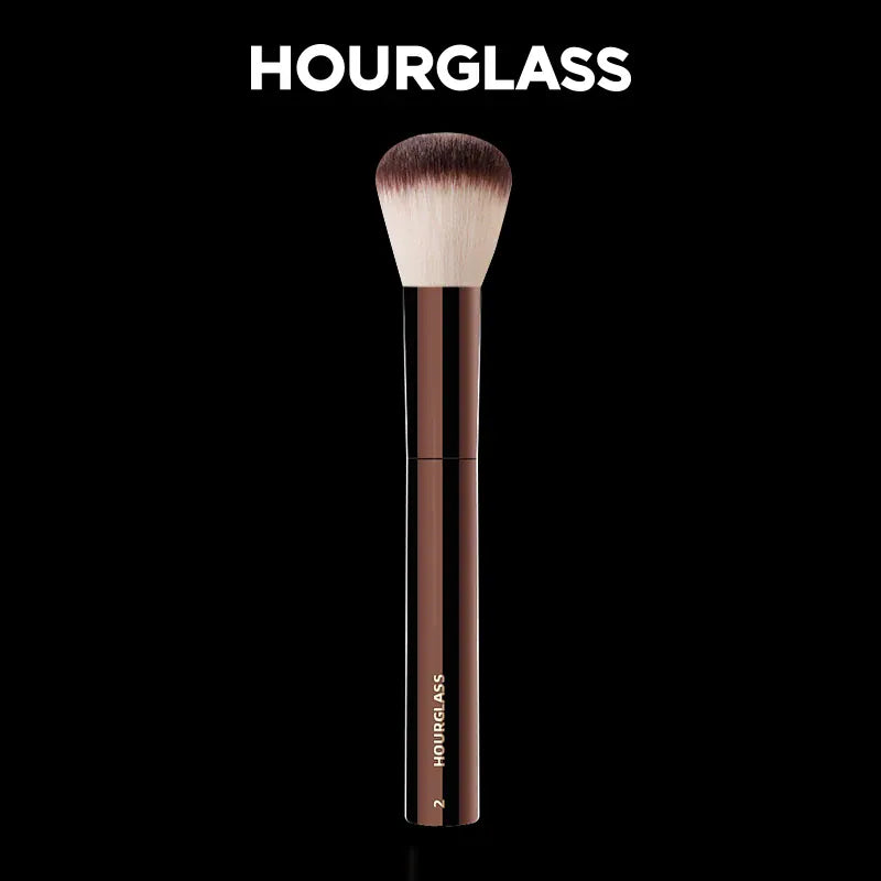 KissICON 02 KissIcon Hourglass No2 Foundation Blush Brush - Soft
