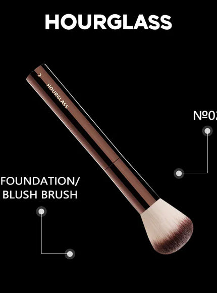KissICON 02 KissIcon Hourglass No2 Foundation Blush Brush - Soft