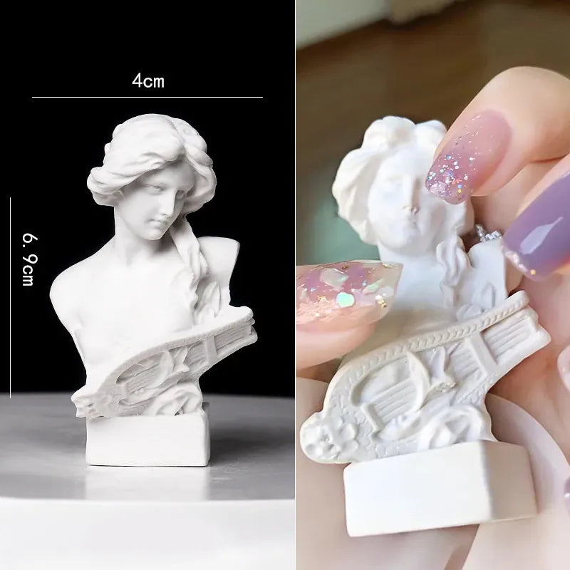 KissICON 03 KissIcon Nail Art Mini Statue - Photo Props