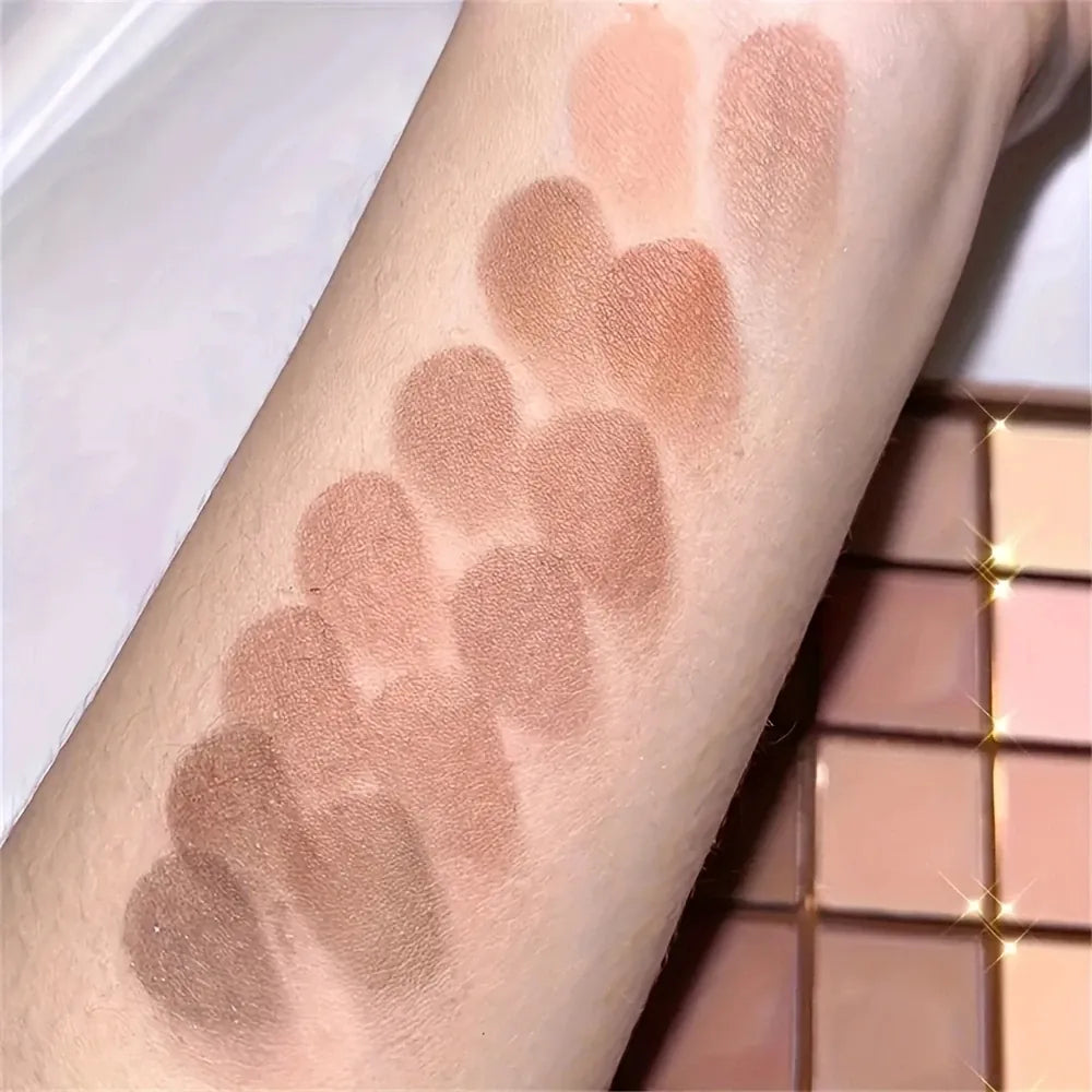 KissICON 04 💋 25 Color Eyeshadow Palette - Long Lasting