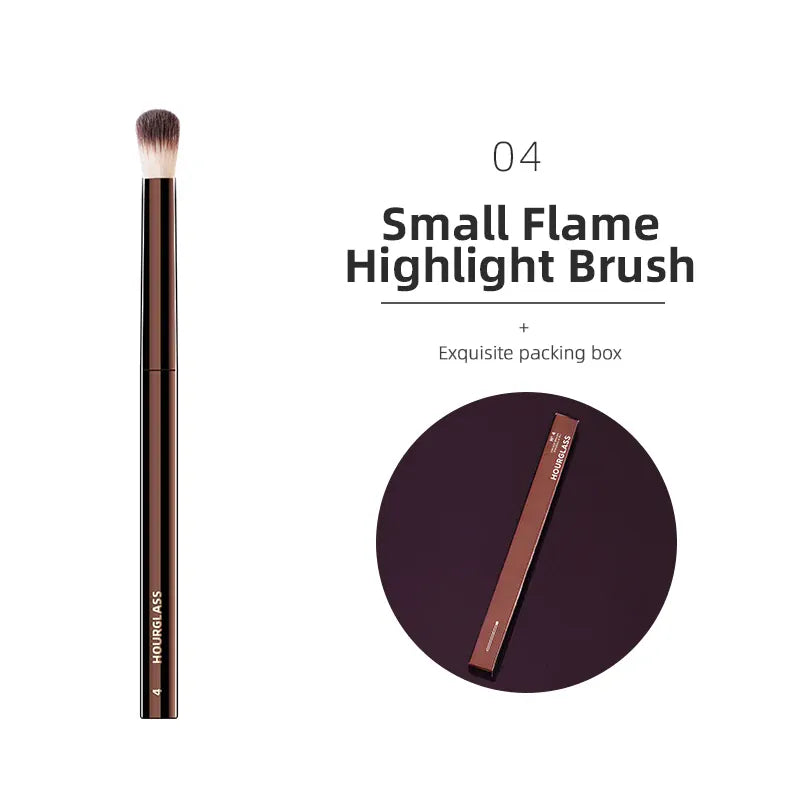 KissICON 04 KissIcon Hourglass Retractable Makeup Brush - All In