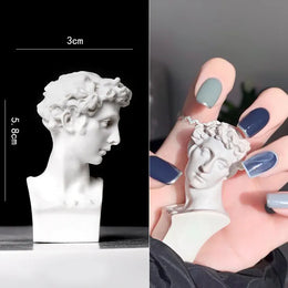 KissICON 07 KissIcon Nail Art Mini Statue - Photo Props