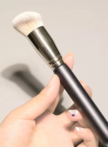 KissICON -1 💋 Makeup Brush - Multiuse Tool For Eyes