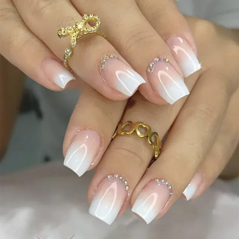 KissICON 107 KissIcon White French Short Nails 24Pcs Cover Press