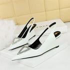 1097-K63 White
