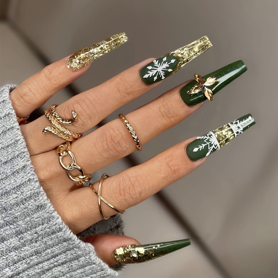 KissICON 120Pcs Nails + 4pcs/rings KissIcon Christmas Press On Nails Coffin Red Green