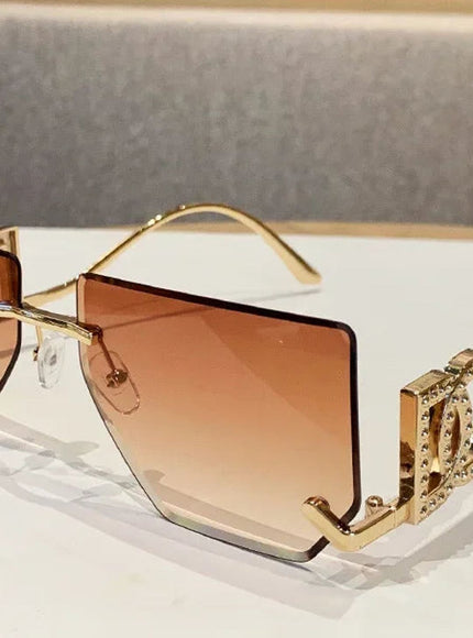 2025 Fashion Brand Luxury Designer Sunglasses Women Vintage Letter Oversized Rimless Shades Glasses New Summer Travel Sunglasses