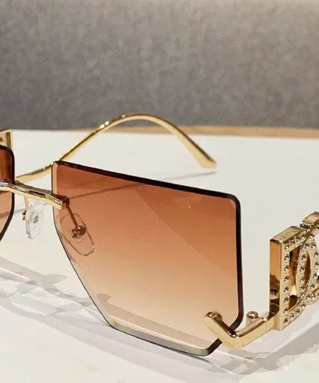 2025 Fashion Brand Luxury Designer Sunglasses Women Vintage Letter Oversized Rimless Shades Glasses New Summer Travel Sunglasses