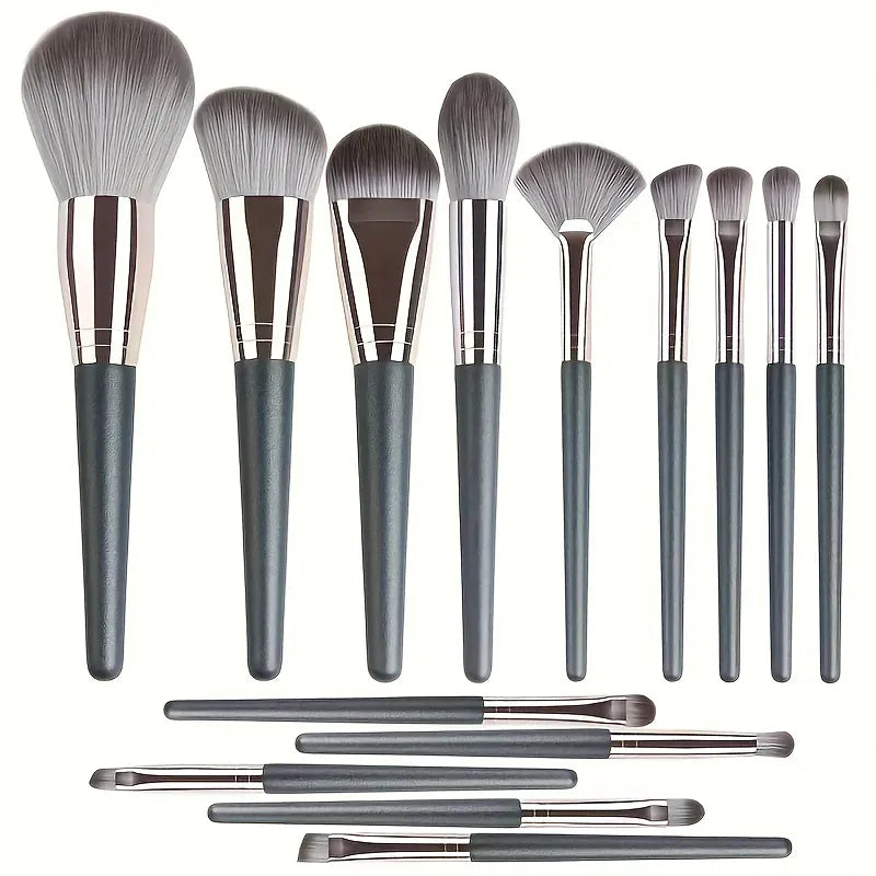 KissICON 14PC-Green KissIcon 14 Piece Makeup Brush Set - Soft