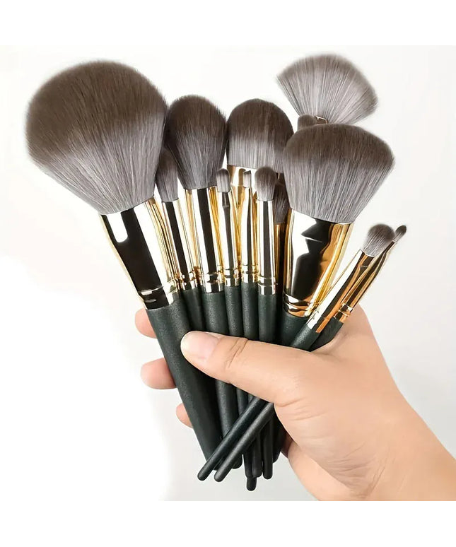 KissICON 14PC-Green KissIcon 14 Piece Makeup Brush Set - Soft
