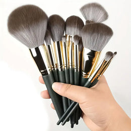 KissICON 14PC-Green KissIcon 14 Piece Makeup Brush Set - Soft