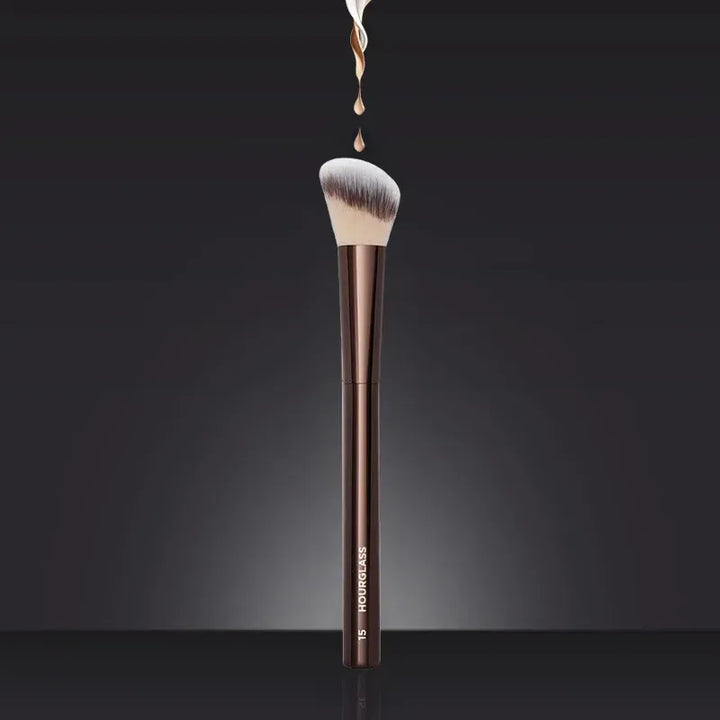 💋 Blush Brush For Liquid Cream Formulas -