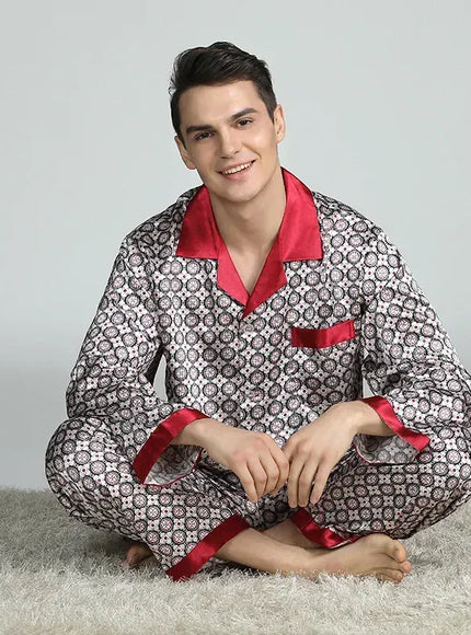KissICON 18 / L 55-65 KG Luxurious Silk Satin Mens Pajama Set