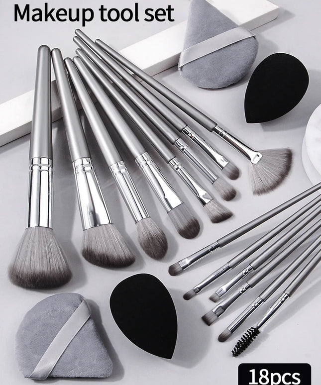 KissICON 18-Piece Makeup Tool Set Portable Soft Brushes and