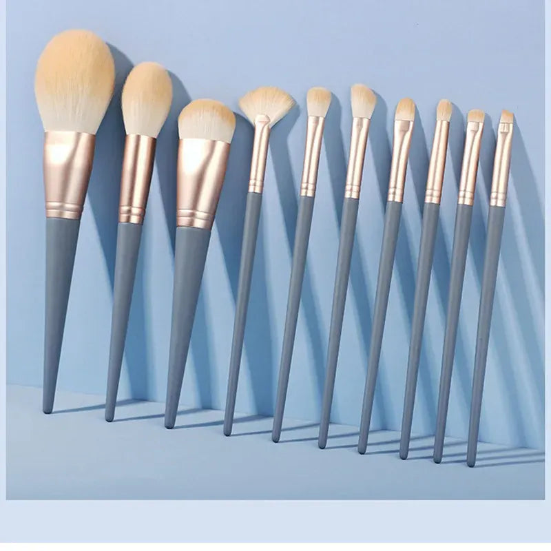 KissICON 1PC KissIcon 10Pc Makeup Brush Set With Case -