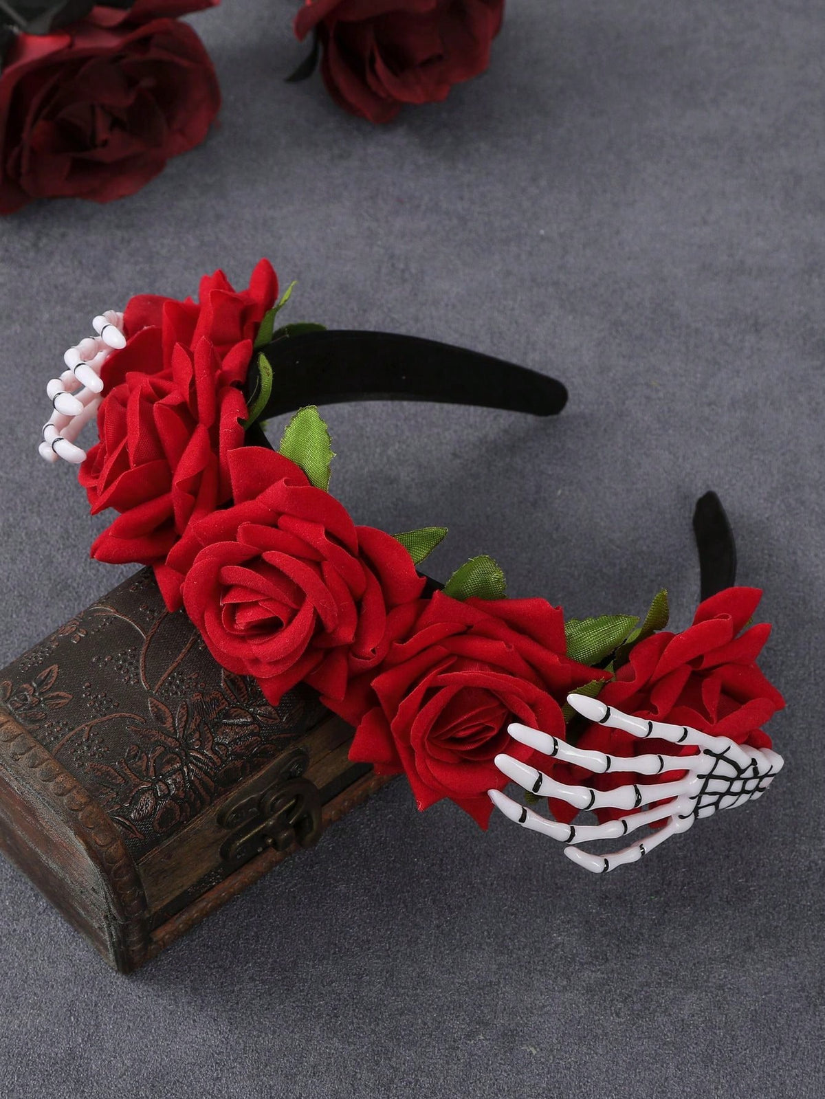 KissICON 2/1pc Women's Day Of The Dead Rose Wreath Headband, Artificial Red Roses With Skeleton Hand Claw Decor Adjustable Flower Crown, Suitable For Halloween Sugar Skull Makeup Cosplay, Theme Party Costume, Ghost Bride Headpiece