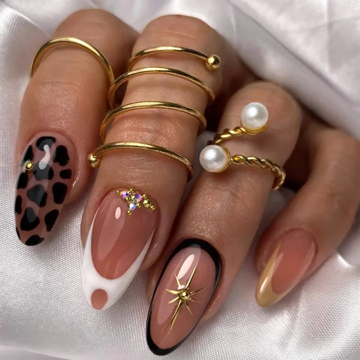 KissICON 2 Autumn Almond False Nails 24Pcs Glossy Brown Leopard
