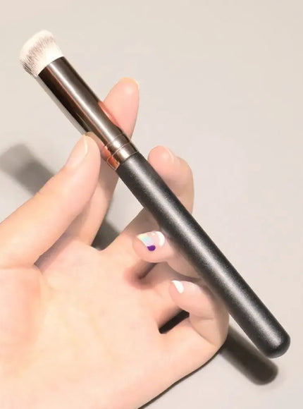 KissICON -2 💋 Makeup Brush - Multiuse Tool For Eyes