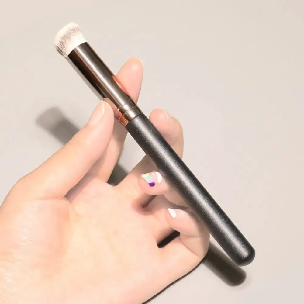 KissICON -2 💋 Makeup Brush - Multiuse Tool For Eyes