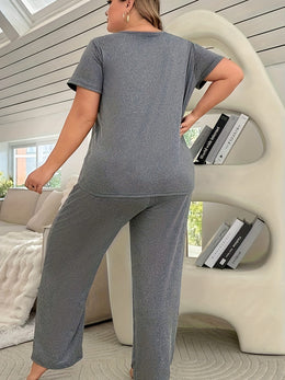 jkthpu-45 2-Piece Plus Size Simple Pajamas Set - Cozy