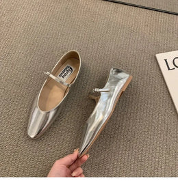 KissICON 2022 Flat Shoes Women Simple Solid Color Single