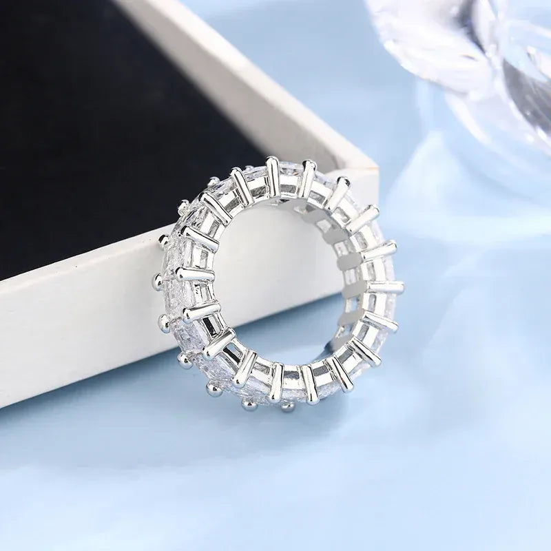 KissICON 2024 New Arrivals Women's Large Zircon Zircon Gold Rings Fashion Wedding Engagement Rings 925 Silve Hip Hop Jewelry