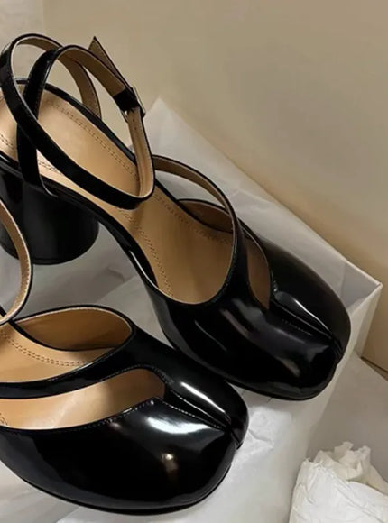 Dropshipman 2025 Tabi Sandals Women Brand Designer Cross Ankle Strap Buckle Slingback Chunky High Heels Elegant Mary Jane Split-toe Shoes