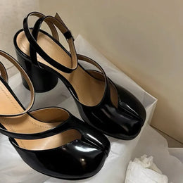 Dropshipman 2025 Tabi Sandals Women Brand Designer Cross Ankle Strap Buckle Slingback Chunky High Heels Elegant Mary Jane Split-toe Shoes