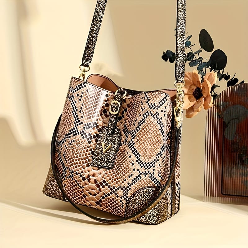 jkthpu-45 23904# Golden Chic Brown Beige Snake Print Shoulder Bag with Metal Clasp