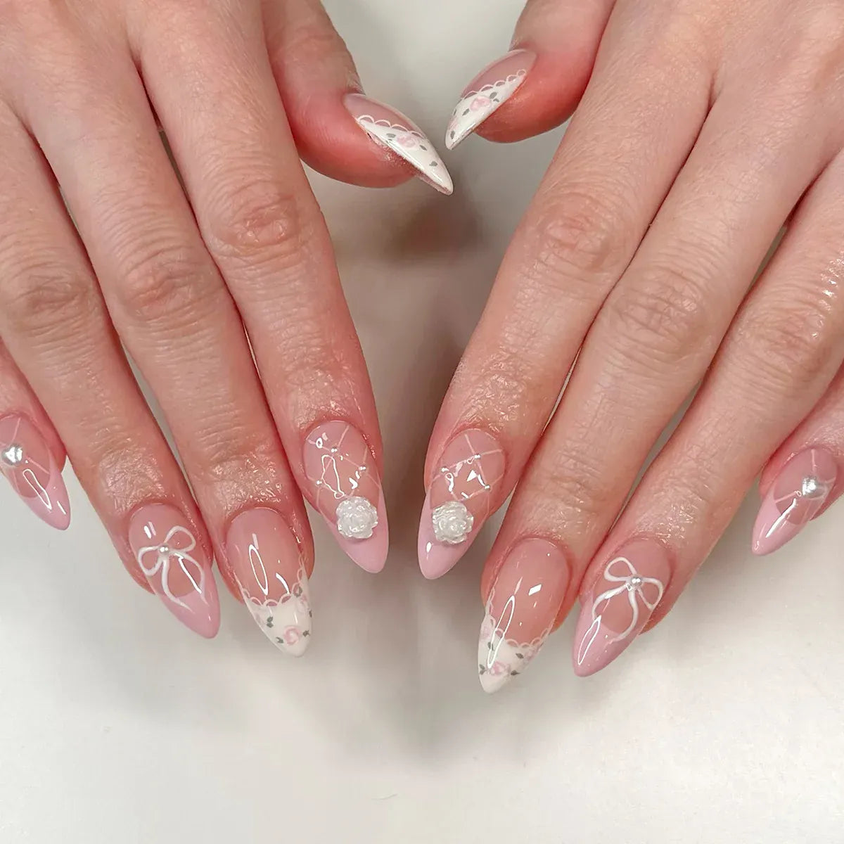 KissICON 28 KissIcon False Nails Press On Almond Flower Bow