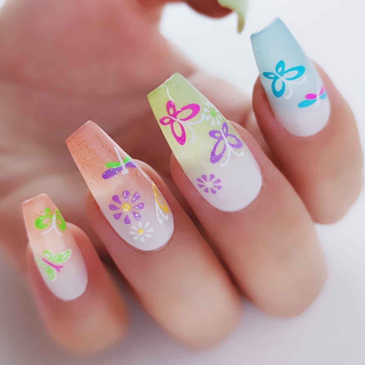 KissICON 30pcs KissIcon 30 Glow In Dark Neon Nail Stickers