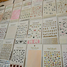 KissICON 30pcs KissIcon 3D Nail Stickers - Self-Adhesive Floral Designs