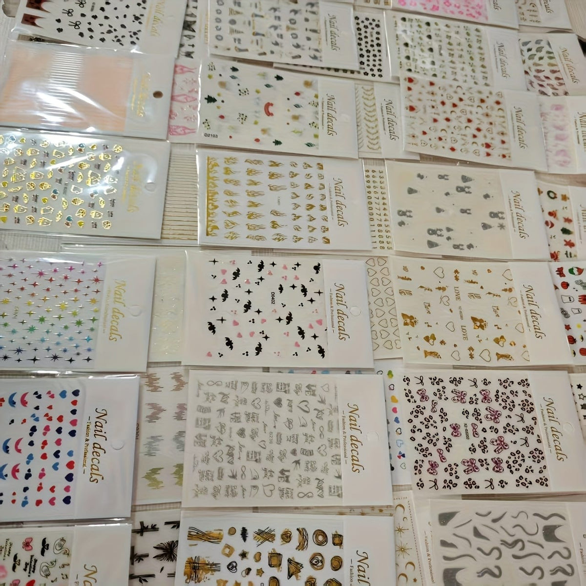 KissICON 30pcs KissIcon 3D Nail Stickers - Self-Adhesive Floral Designs