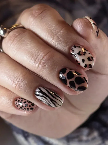 KissICON 5 Autumn Almond False Nails 24Pcs Glossy Brown Leopard