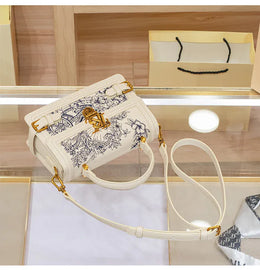 KissICON 8545 white / 21.5-7.5-14cm Women's Handbag – High-end Texture Designer