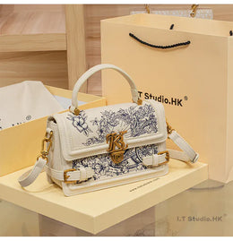 KissICON 8545 white / 21.5-7.5-14cm Women's Handbag – High-end Texture Designer