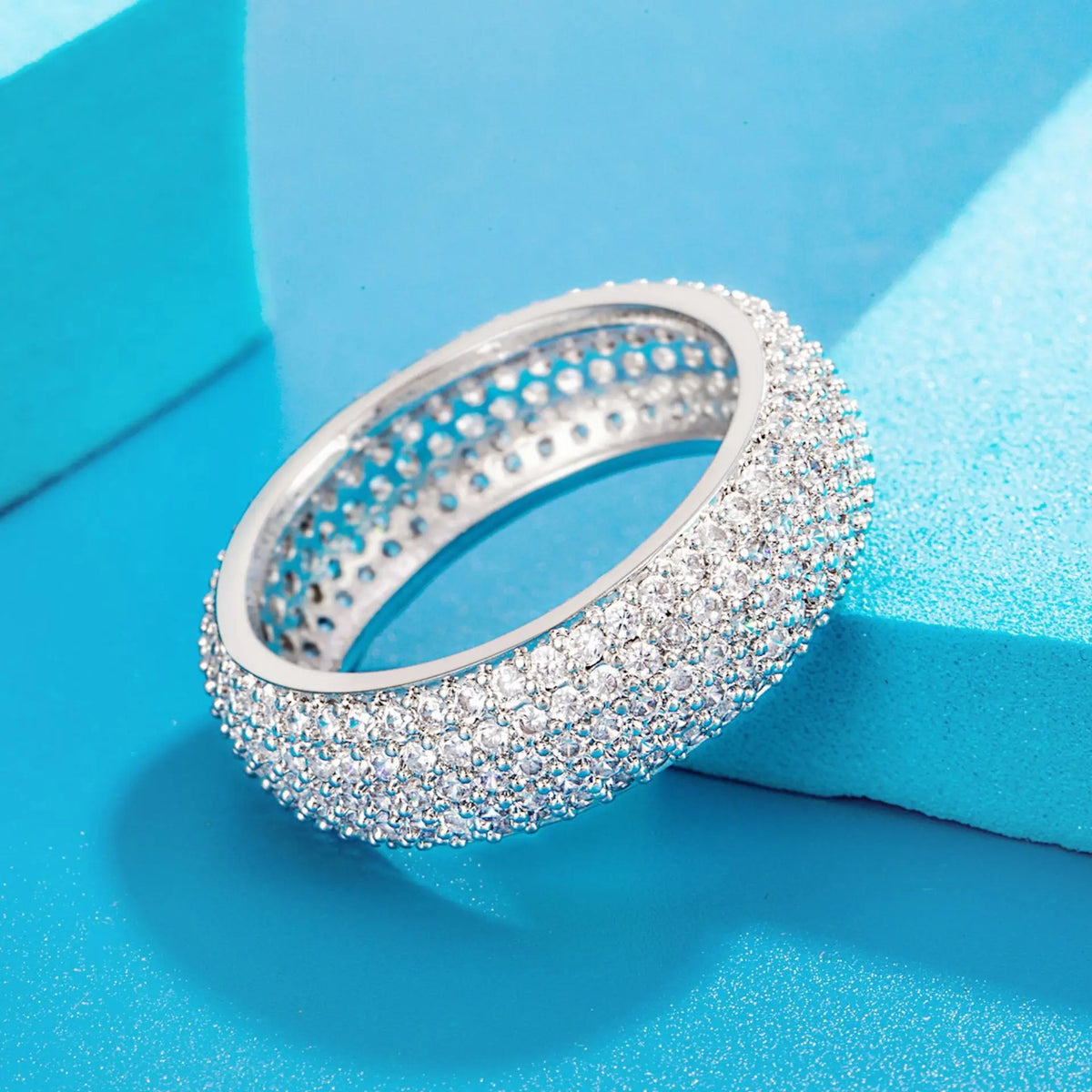 KissICON 925 Sterling Silver Plated 18K Gold Diamond Ring Fashionable Decorative Dazzling Circular Ring