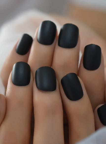 KissIcon Short Matte Black Press On Nails -