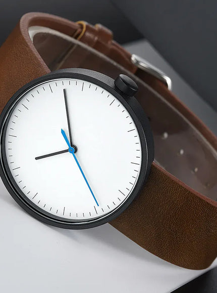 KissIcon UTHAI Couple Leather Strap Quartz Wristwatch Trendy