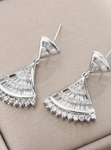 💋 Beautiful Shiny Zircon Triangle Earrings - Lightweight