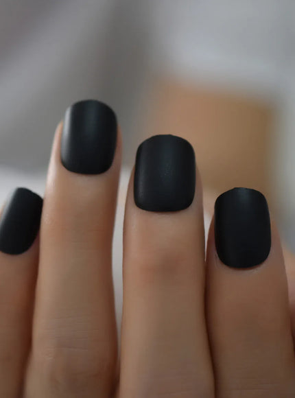 KissIcon Short Matte Black Press On Nails -