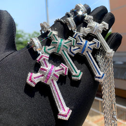 2025 New Cross Pendant for Men Women Full Iced Out Cubic Zircon Hip Hop Necklace Link Chain Fashion Rock Jewelry