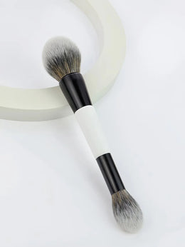 KissICON WHITE 4 Double-Headed Makeup Brushes - Multi-Functional Set