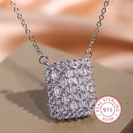 Dropshipman Option-1 KissIcon Cubic Zirconia Necklace 925 Silver Plated - Gleam