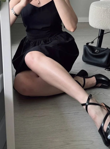 2025 Tabi Sandals Women Brand Designer Cross Ankle Strap Buckle Slingback Chunky High Heels Elegant Mary Jane Split-toe Shoes
