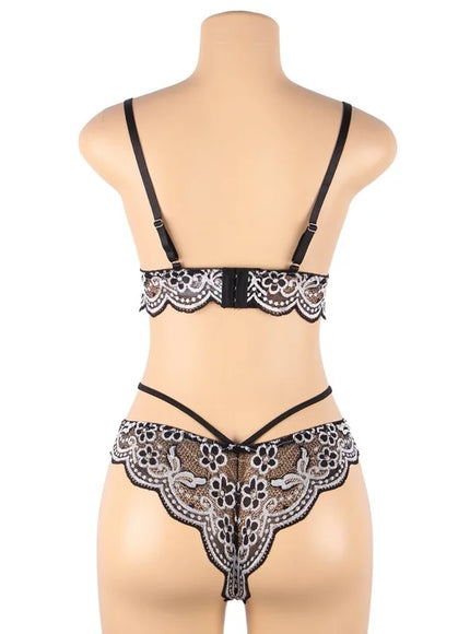 plus size sexy lingerie lace cross band embroidery decoration sexy bra panties lingerie set wholesale from M-5XL