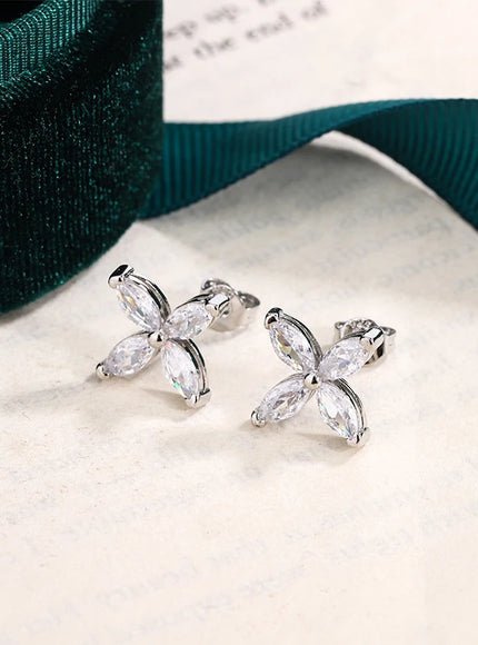 KissIcon Clover Stud Earrings Lightweight Silver CZ