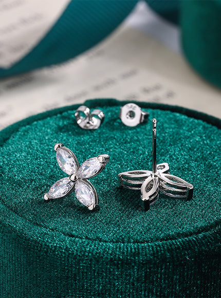 KissIcon Four Leaf Clover Stud Earrings Silver CZ - Luck