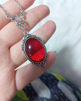 Gothic Vampire Necklace Vintage Stardust Crystal Cameo Pendant Necklace Punk Style Vampire Pendant Oval Satanic Demon Necklace