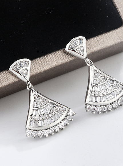💋 Beautiful Shiny Zircon Triangle Earrings - Lightweight
